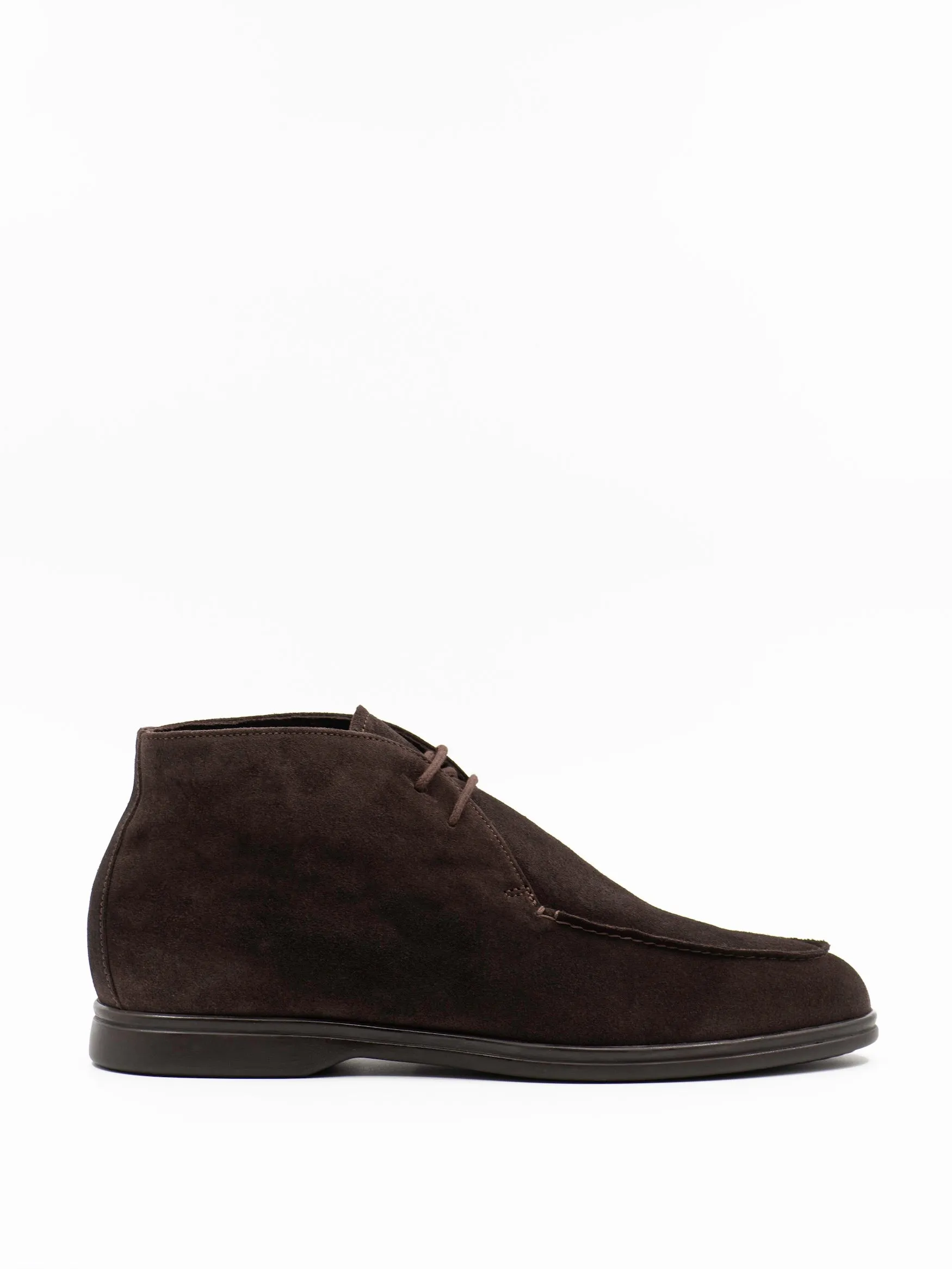 Shearling lined boots in brown
