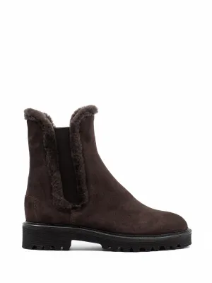 Shearling-lined Chelsea boots in brown