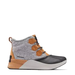 Sorel Women's Out 'N About III Classic Waterproof Lace Boot (Camel Brown/Black)
